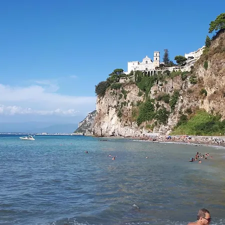 Casa Relax Nel Centro Storico Con Posto Auto 비코에쿠엔세