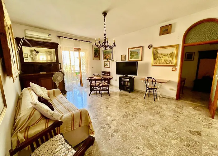 Casa Relax Nel Centro Storico Con Posto Auto Vico Equense